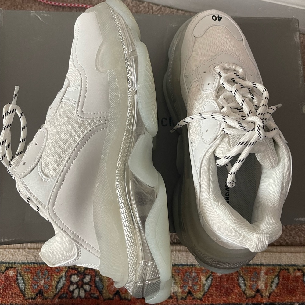 Balenciaga Shoes - Picture 5 of 6